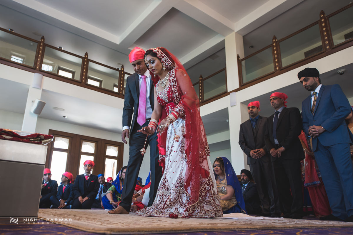 Aman and Gurpreet Gravesend Gurudwara Quendon Hall Wedding Photography Asian Wedding Photographer Indian Weddings Sikh Wedding Photography-24