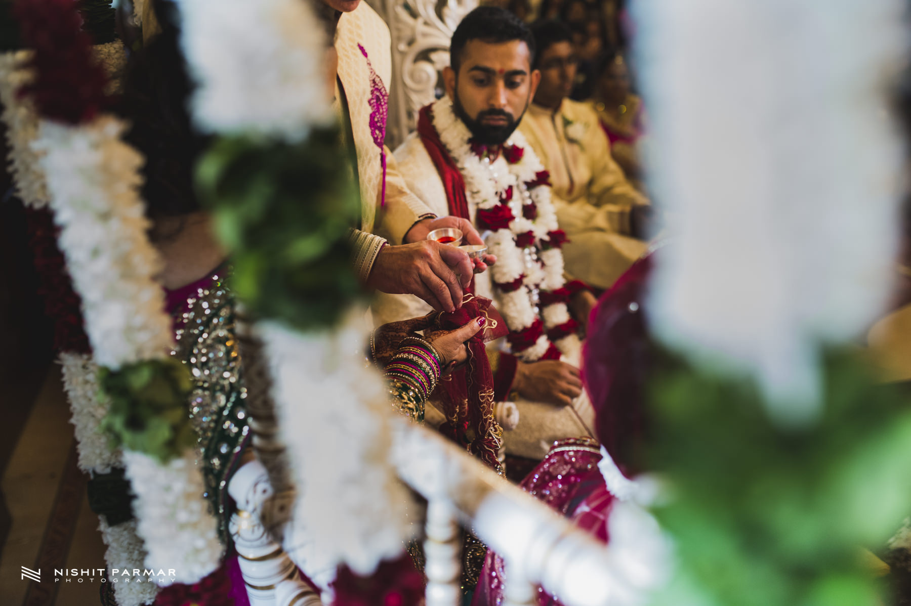 Hindu Wedding Tying the Bride and Groom Together