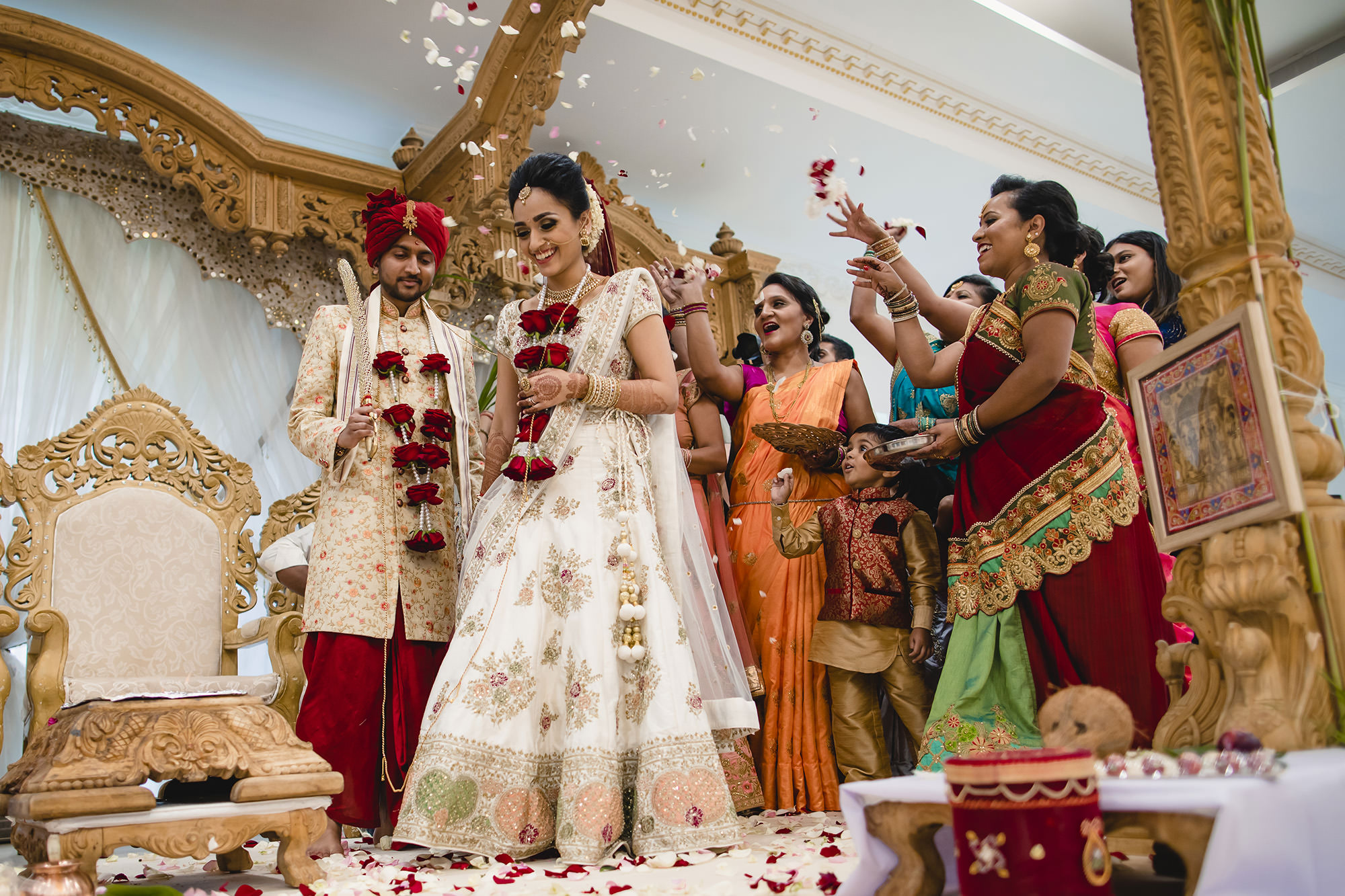 hindu ceremony bride and groom walking around fire